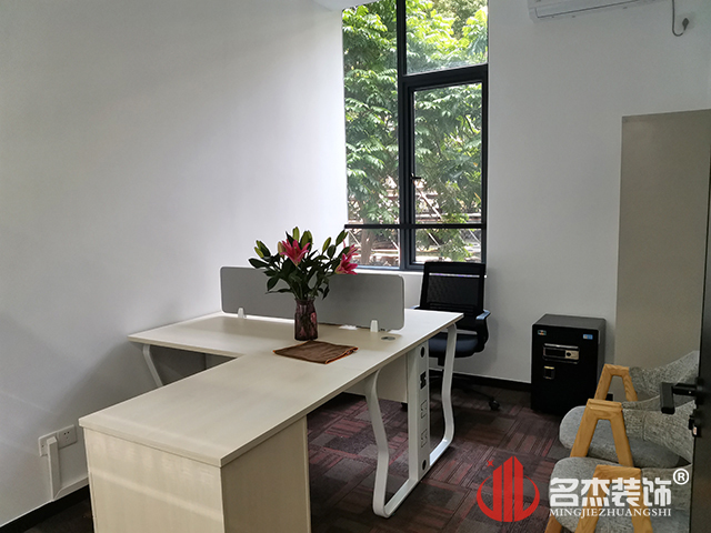 °ì¹«ÊÒ×°ÐÞ