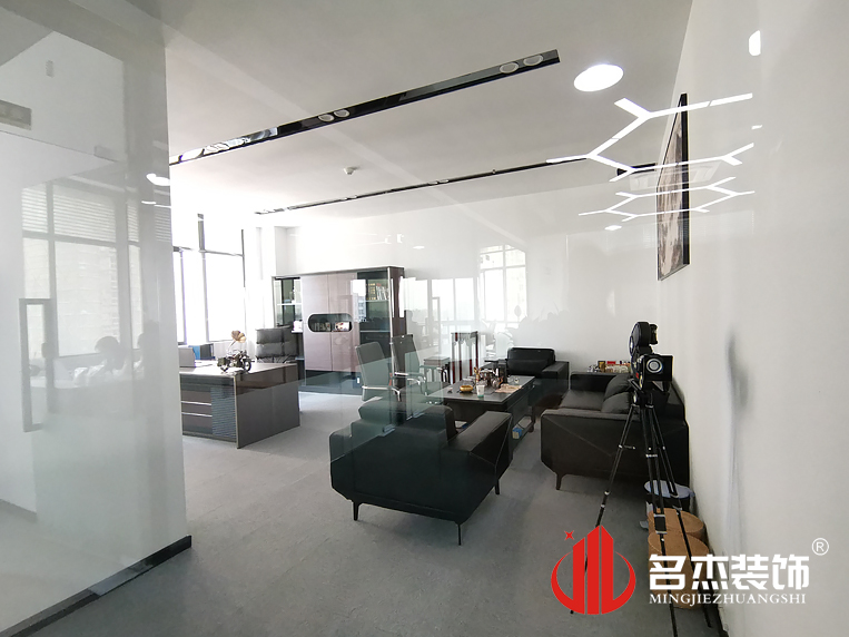 ����װ����ƹ�˾